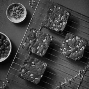 Walnut Fudgy Brownie [1 pc]