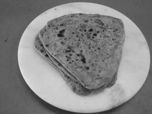 Triangle Tawa Paratha [ 2 Pc ] Whole Wheat