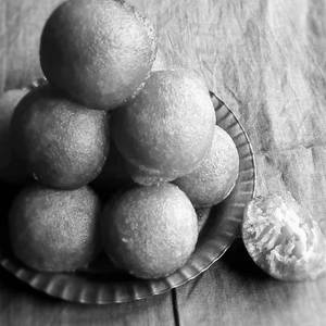 Sweet Appam (8 Pcs)