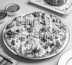 Harissa Chicken Pizza