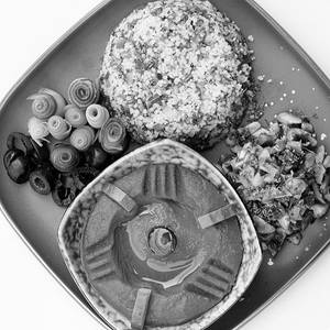 Hummus Bowl With Minced Garlic Mushrooms