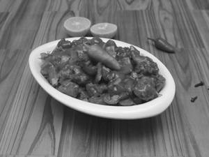 Dry Chilli Chicken ( Boneless 8pic)