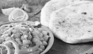 Matar Kulcha