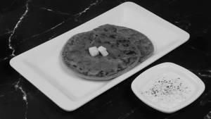 Aloo Paratha With Curd