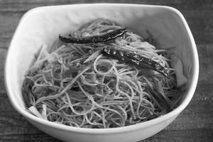 Spicy Chilli Garlic Noodles