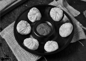 Veg Steamed Momos