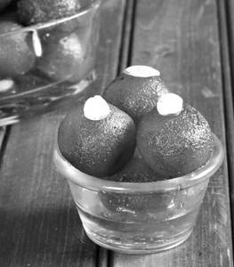 Gulab Jamun (2 Pcs)