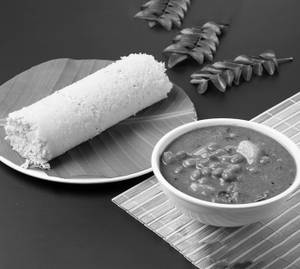 Puttu With Kadala Curry