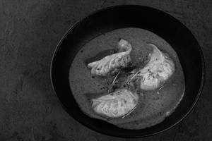 Vegetable Jhol Momo (8 Pcs)