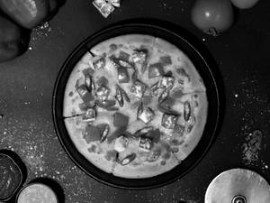 Teekha Paneer Pizza