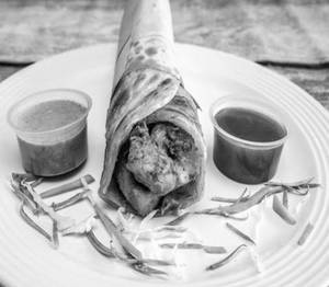 Chicken Tikka Achari Roll