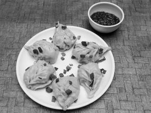 Chicken Momos in Choice of Sauce