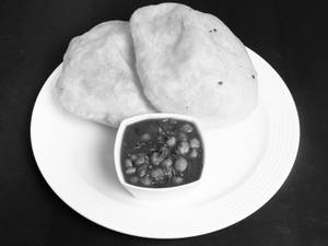 Stuff bhatura chana2 pcs