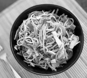 Veg Hakka Noodles