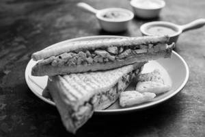 Paneer Makhani Grilled Sandwich