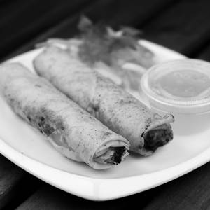 Asian Spring Roll Veggies (2 Pcs) and Asian Spring Roll Chicken (2 Pcs)