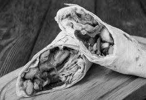 Mushroom Tikka Roll