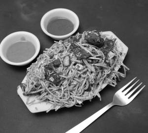 Schezwan Chicken Noodles 