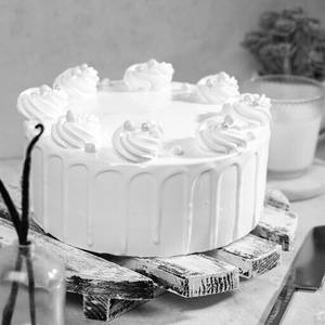 Fresh Vanilla Cake Half Kg