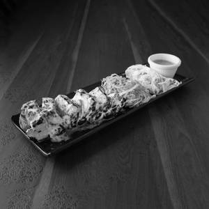 Lasooni Paneer Tikka
