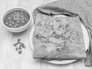 Chicken Mughlai Paratha     