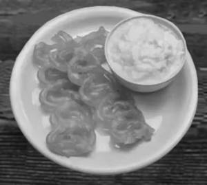 Jalebi (500 gm) + Dahi (500 gm)