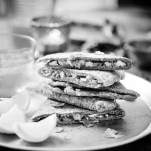 Paneer Paratha (tawa)