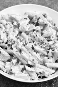 White Sauce Chicken Pasta