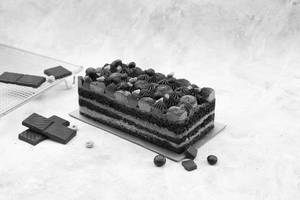Chocolate Mousse Open Face Cake 800g
