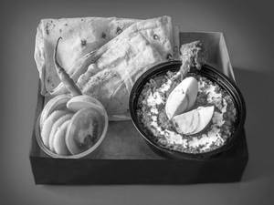 Matka Chicken [2 Pcs] With 2 Rumali Roti