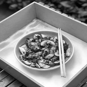 Smashed Cucumber Salad (Pai Huang Gua)