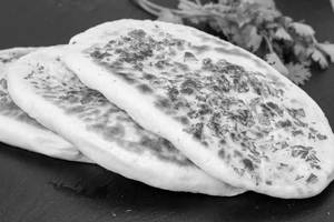 Cheese Naan (1 Pc)