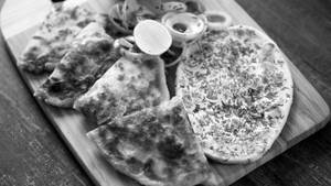 Amritsari Aloo Kulcha