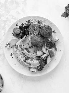 Falafal With Hummus