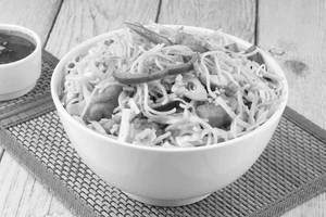 Chicken Hakka Noodles