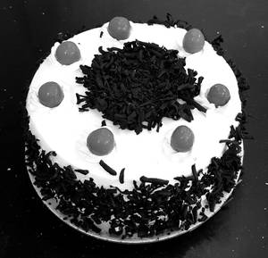1/2 kg Black Forest Cake