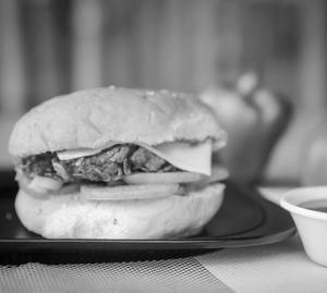 Crispy chicken burger