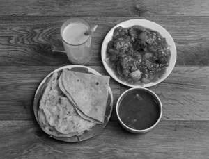 Parotta (5 Pcs) + Chilli Chicken 