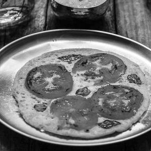 Tomato Uttapam