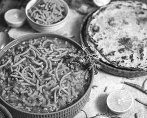Homestyle Sev Tamatar [Half] With 6 Plain Tawa Roti                                            