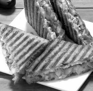 Makhani Paneer Korma Sandwich