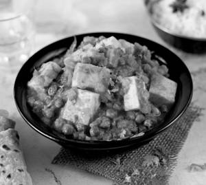 Mattar Paneer
