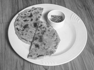 Aloo Paratha (2 Pcs)