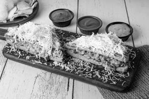 Cheese Chilli Grilled Sandwich