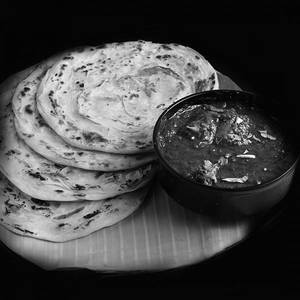 Parotta [4 Pcs] + Pepper Chicken Masala Jr