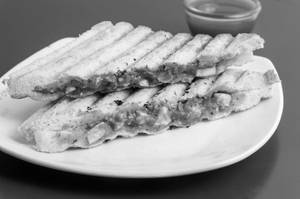 Tandoori Paneer Sandwich