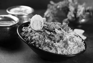 Aroma's Special Chicken Biryani (boneless)
