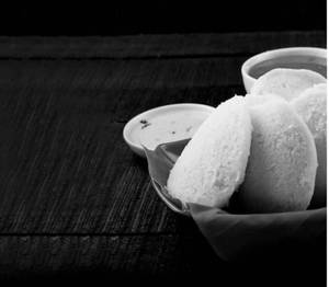 Babai Hotel Idli (2 Pcs)