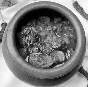 Matki Chicken