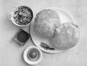 Chole Bhature + 1 Pc Gulab Jamun